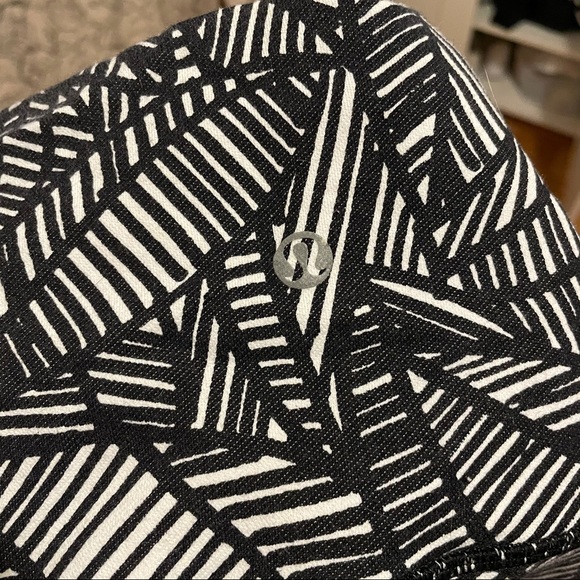 lululemon banana leaf crop - Picture 3 of 4